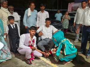 शादी के दौरान हमला, फिर सरकारी अस्पताल में दूल्हा और दुल्हन के सात दौर